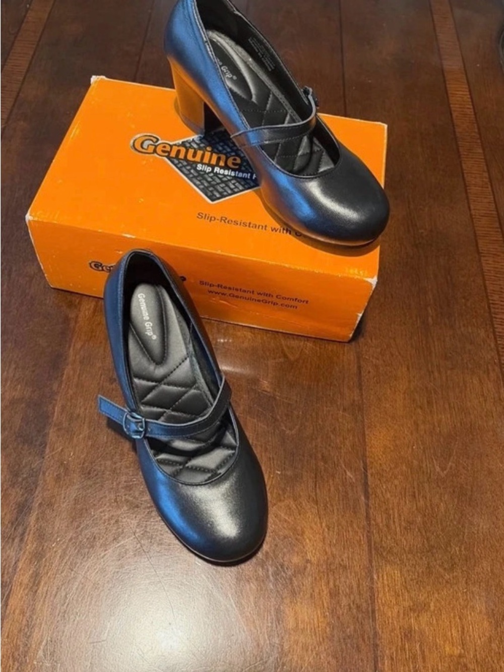 Black genuine slip resistant Heel Pumps with Cushioned Insole